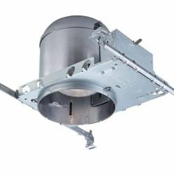 Halo LED Recessed Lighting Housing. IC rated. Pack of 6