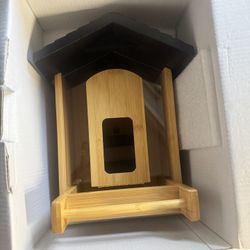 Solar Powered Smart Bird Feeder 