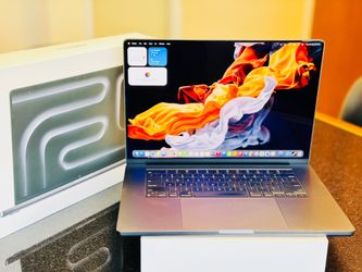 Apple MacBook Pro 16 inch M3 Pro Chip 18GB Memory 512GB SSD