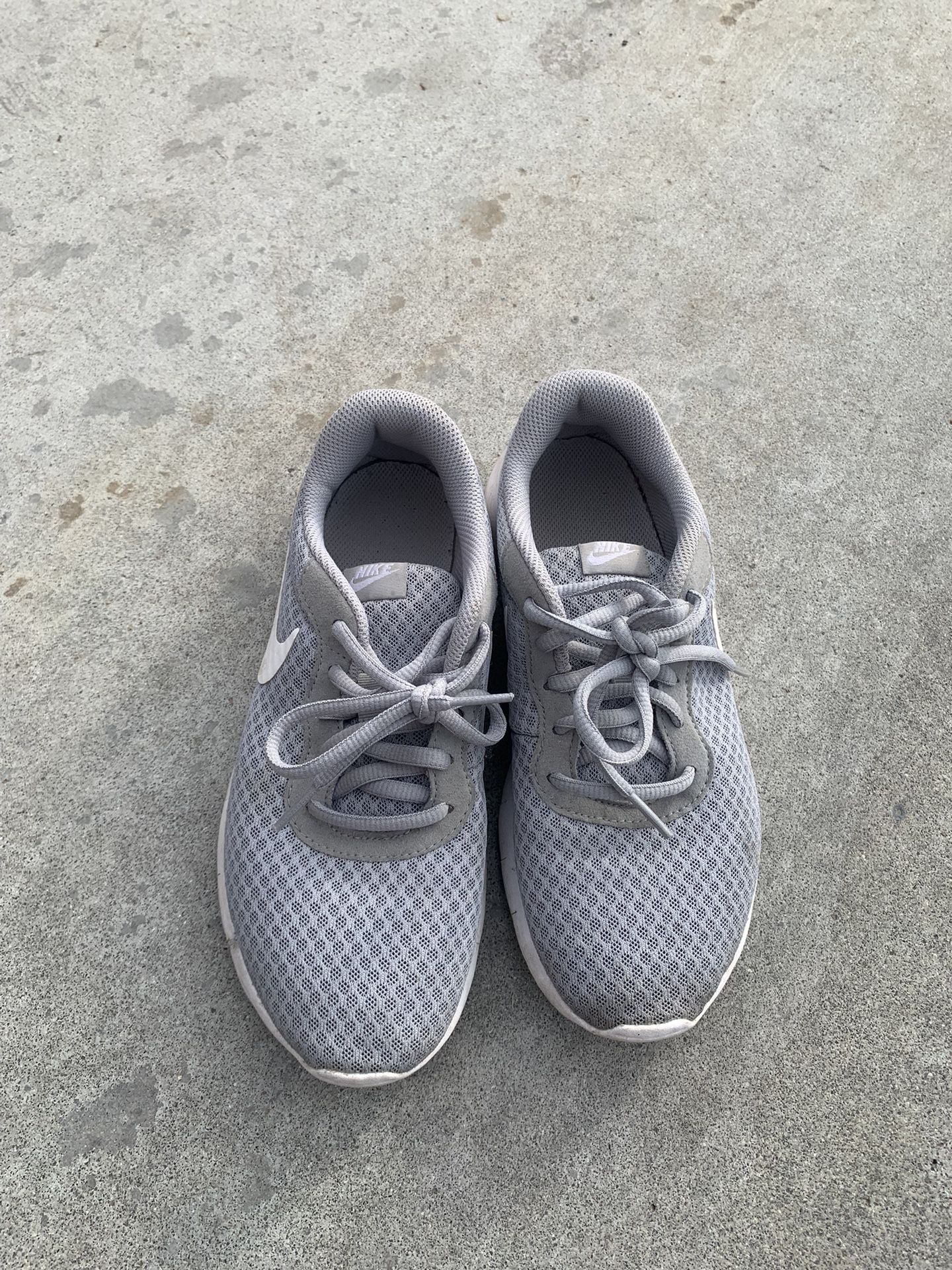 Grey Nike Tennis Shoes Woman’s 5.5 