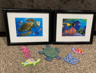 2 Disney/Pixar Finding Nemo Framed Prints+5 Sea Creatures