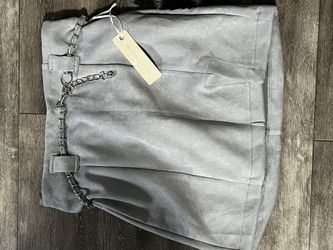 Grey skirt