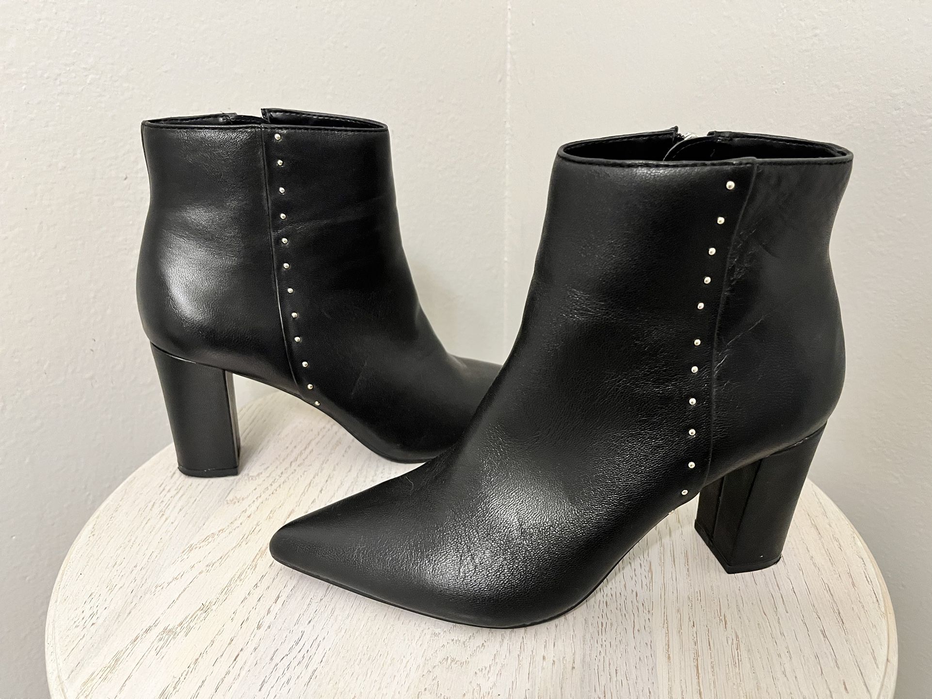 Like New Genuine Leather Bandolino Boots 8.5