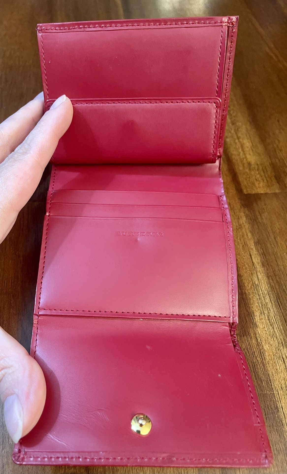 Authentic Burberry Nova Check Leather Wallet for Sale in Warwick, RI -  OfferUp