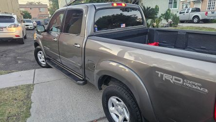 TOYOTA TUNDRA