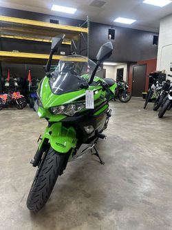 2023 kawasaki ninja 400 KRT Edition Abs