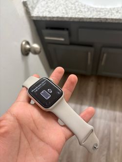 Apple Watch Series 8