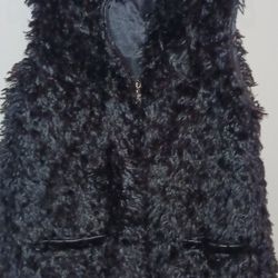 Womens Best Faux Fur Size L