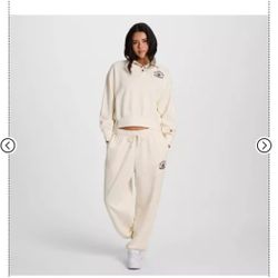 Champion Jogger & Pullover Cream Set Retail $74 #413