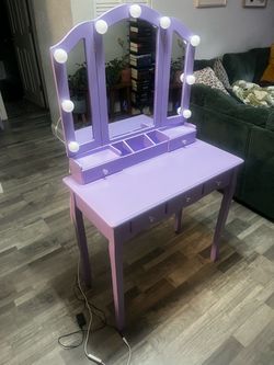 Purple Vanity Table with Lighted Mirror