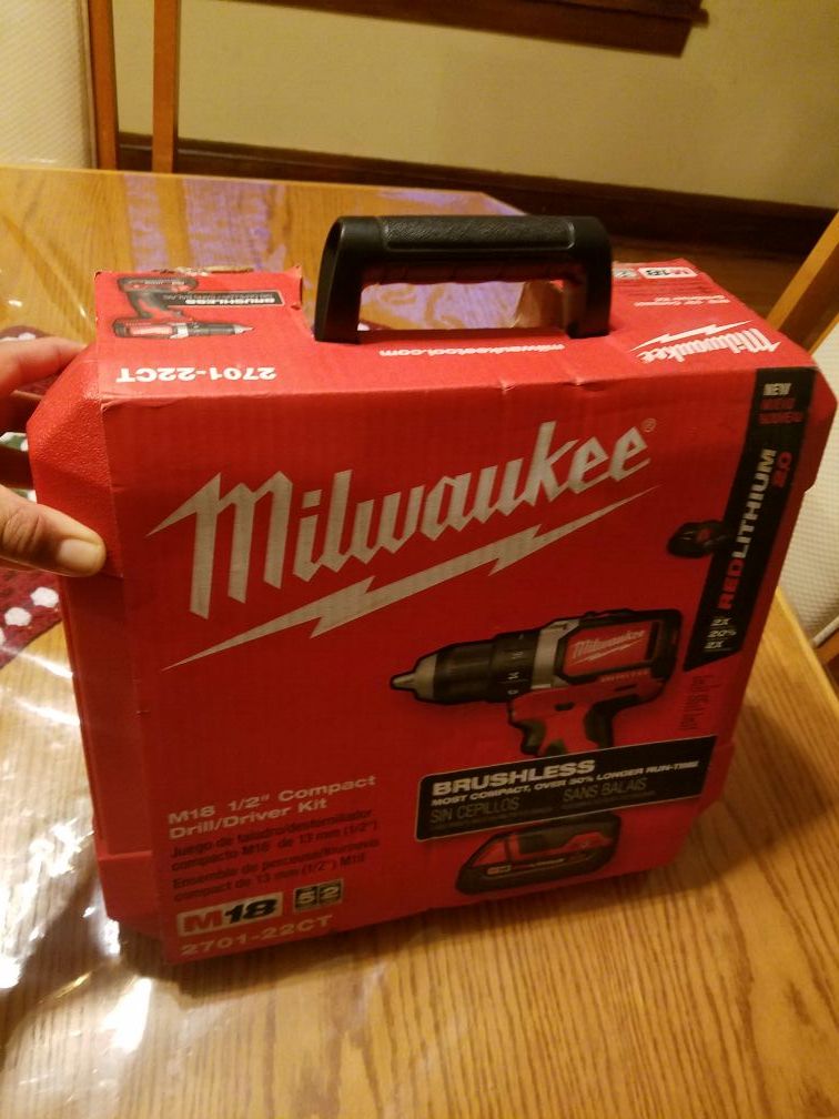 New Milwaukee 2701 22CT COMPACT DRIVER