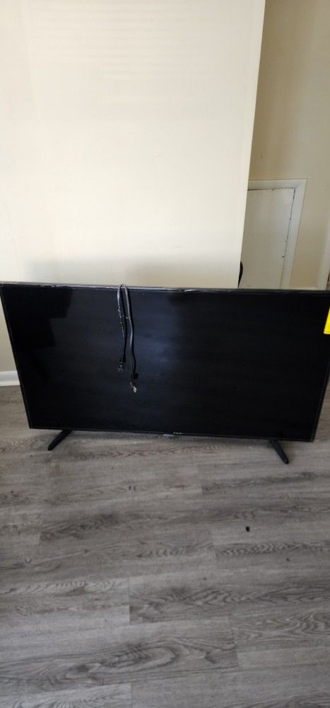 TCL 43-inch Class 4K HDR Smart TV.
