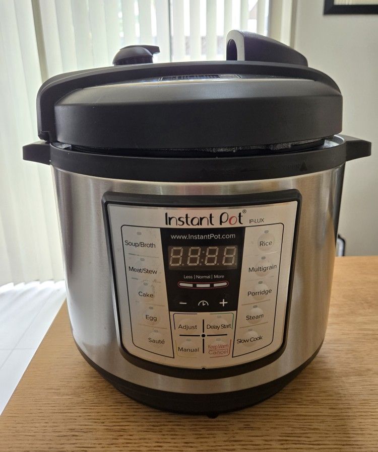 Instapot Electric Pressure Cooker IP-LUX80 8 Quarts