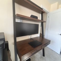 Leaning desk with drawers