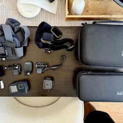 2 GoPro action Cameras + Gear