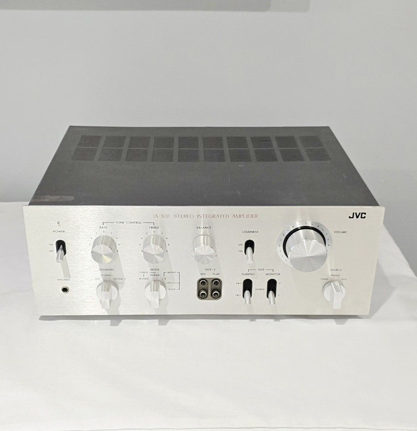 JVC Intergrated Amp 2 Channel Vintage 70's Amp