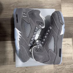 Jordan 5 “Wolf Grey” 2026