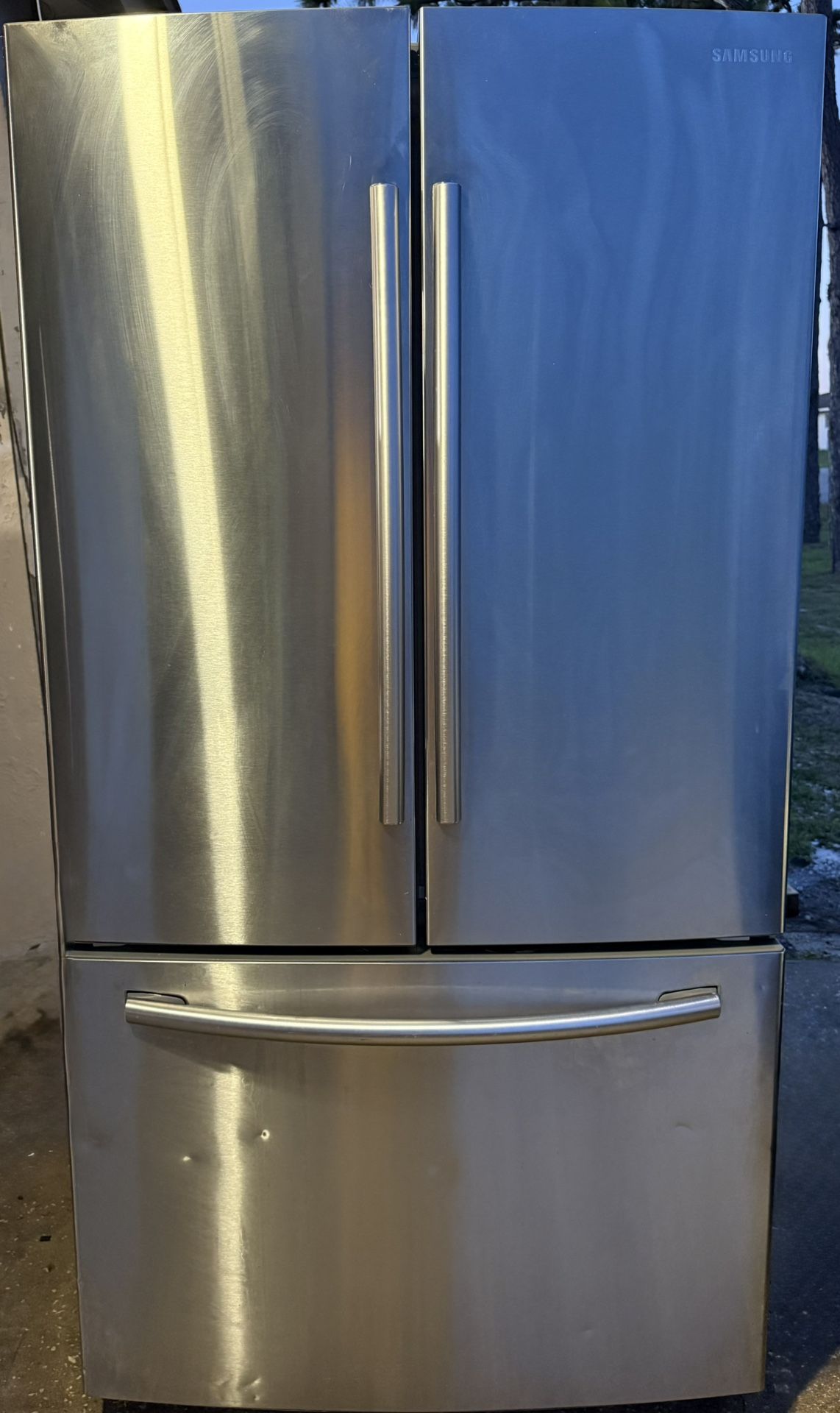 Samsung Refrigerator - Free Delivery!