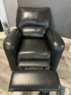 Leatger sofa