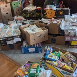 Free Boxes Of Food For Pickup