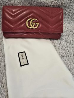 Authentic GUCCI Zip GG Red Wallet