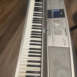Yamaha portable Grand DGX 505 Keyboard