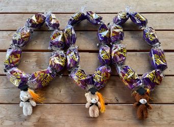 Leis de graduación de Takis