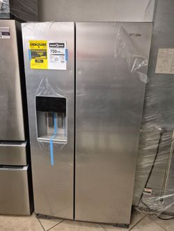 Whirlpool side by side refrigerator