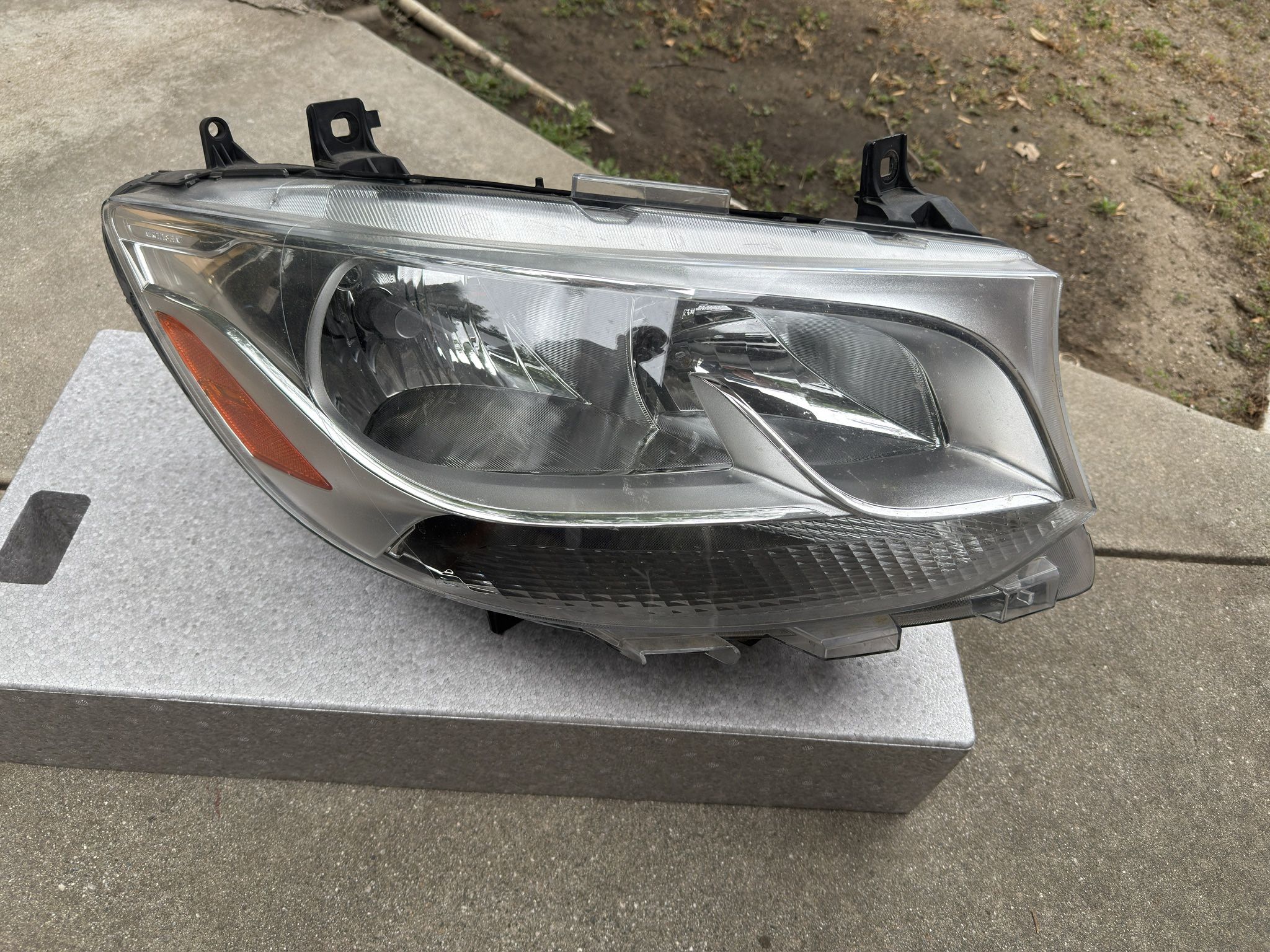 Sprinter VS30 2019+ OEM Headlights