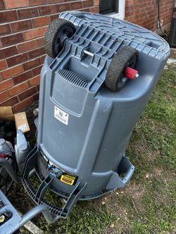Trash bin