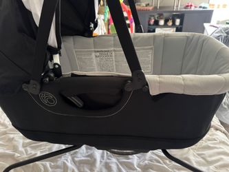 Orbit bassinet