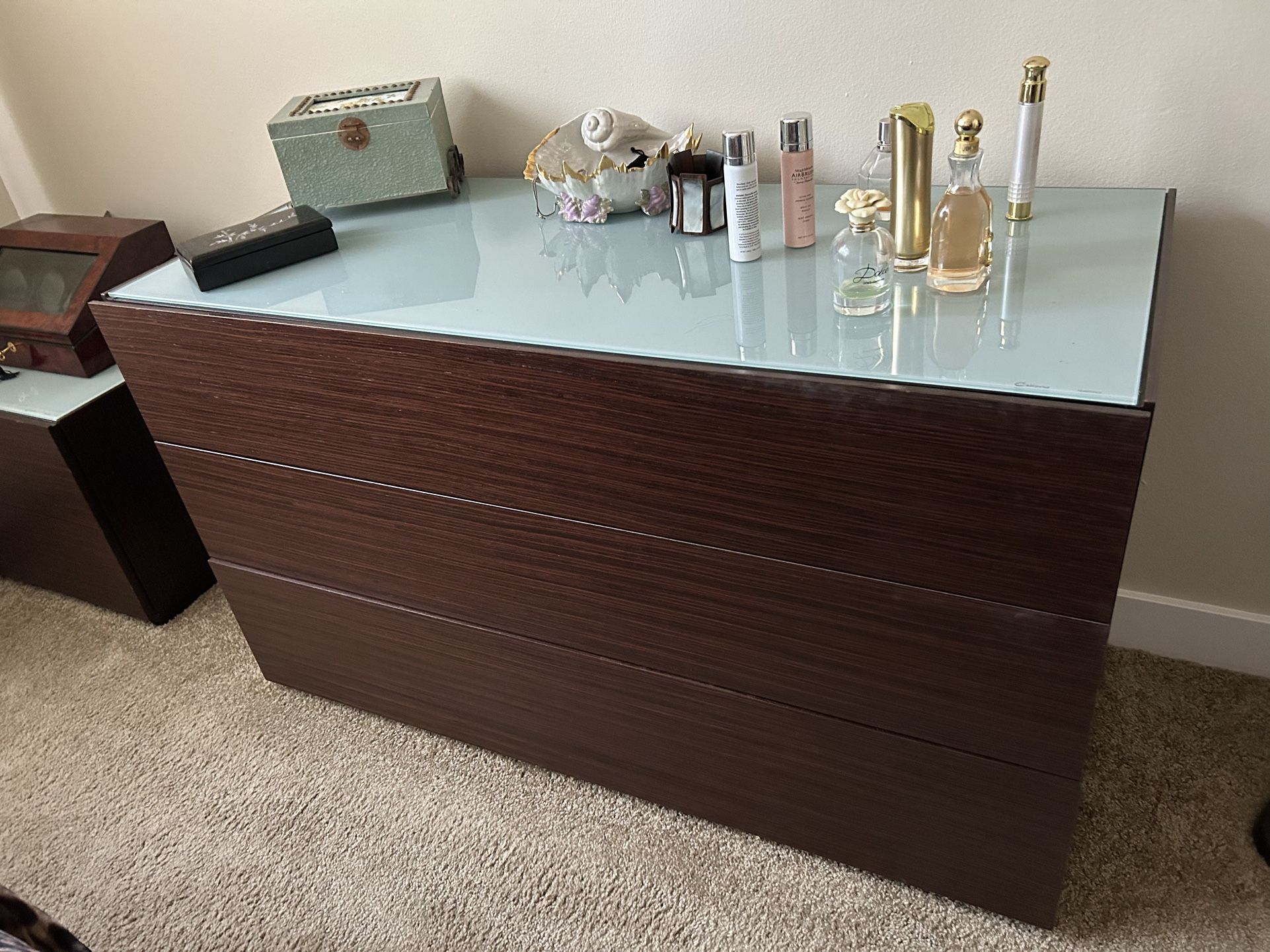 Calligaris Italian Made Bedroom Set, Consisting of a 3 Drawer Dresser, 2 Nightstands each having 2 Drawers each, With Full Length Mirror