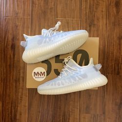 Yeezy Boost 350 V2 “Mono ice” Size 7.5