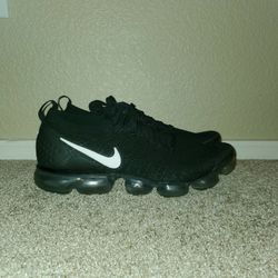 Sz 11.5 Vapormax Flyknit 2