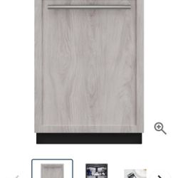 Thermador
Emerald 24 Inch Wide 16 Place Setting Built-In Top Control Dishwasher with Home Connect App Capability