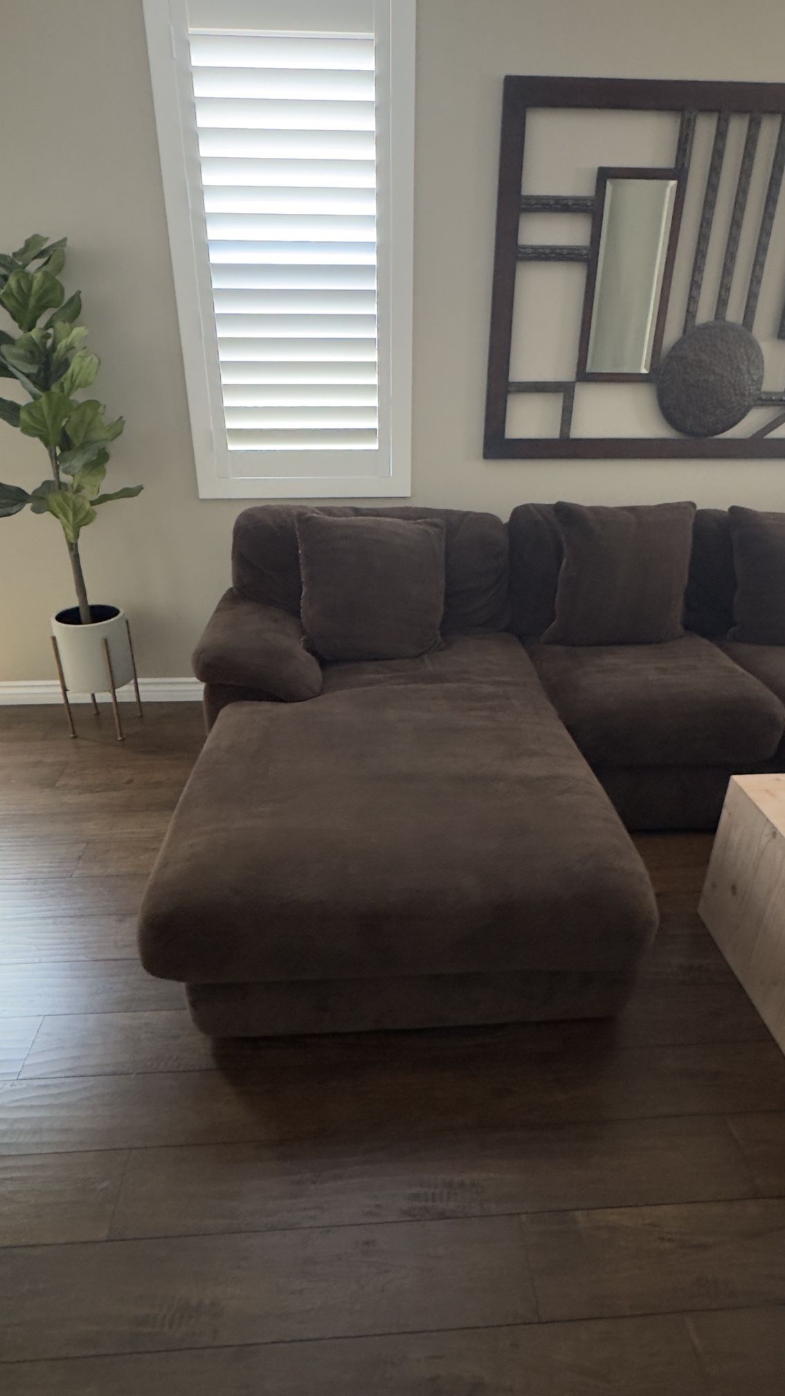 Large dark Brown Couch sofa sectional With Chaise Furniture