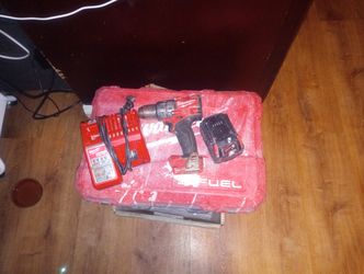Milwaukee 18 V Fuel