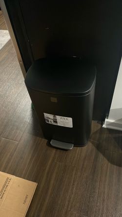 Trash can - 13.2 gallon