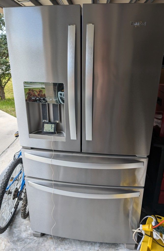 Whirlpool Refrigerator / Double Pullout Bottom Drawers  