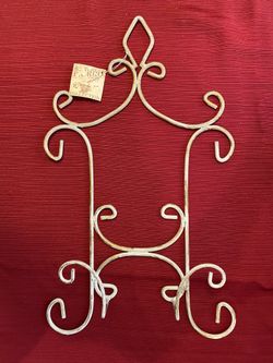 Metal Plate or Picture Holder (hangs on wall)