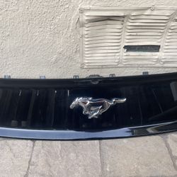Ford Mustang 6th Generation Rear Decklid 