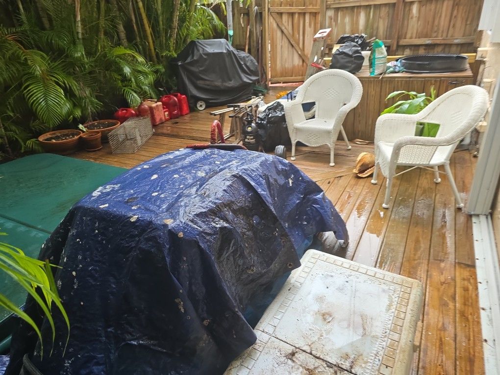 BEST DEAL! 🧰 Yard Cleanout – Generators, Tools, Grill, Chairs, Gas Cans – $100 TAKE ALL