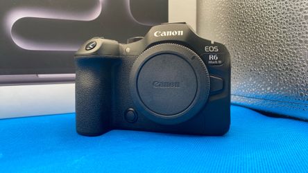 Canon R6 III open box