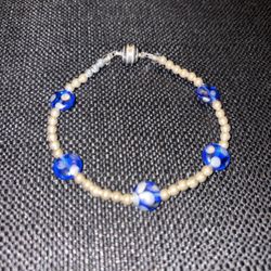 Magnetic clasp blown glass bracelet