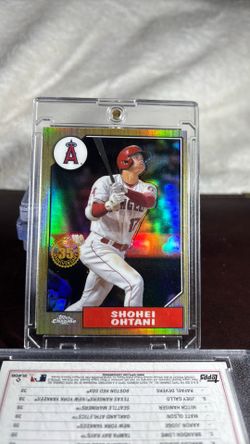 2022 Topps Chrome Shohei Ohtani 35th Anniversary Refractor