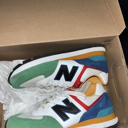 Men New Balance Size 9 