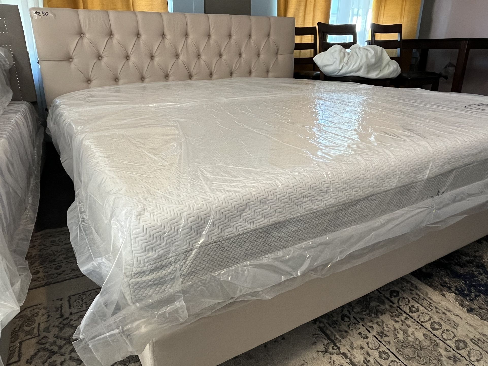 New Comfortable 12” Inch Queen Size Infuse Cooling Gel Memory Foam Mattress ⭐️ Finance With $0 Down ⭐️ Shop Now Pay Later ⭐️