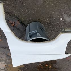 2011 E250 Fender