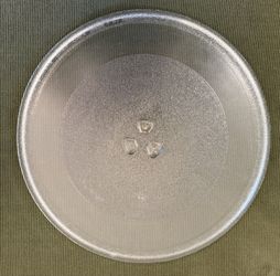 Glass microwave turntable plate, 12-7/8” diameter, without roller ring.