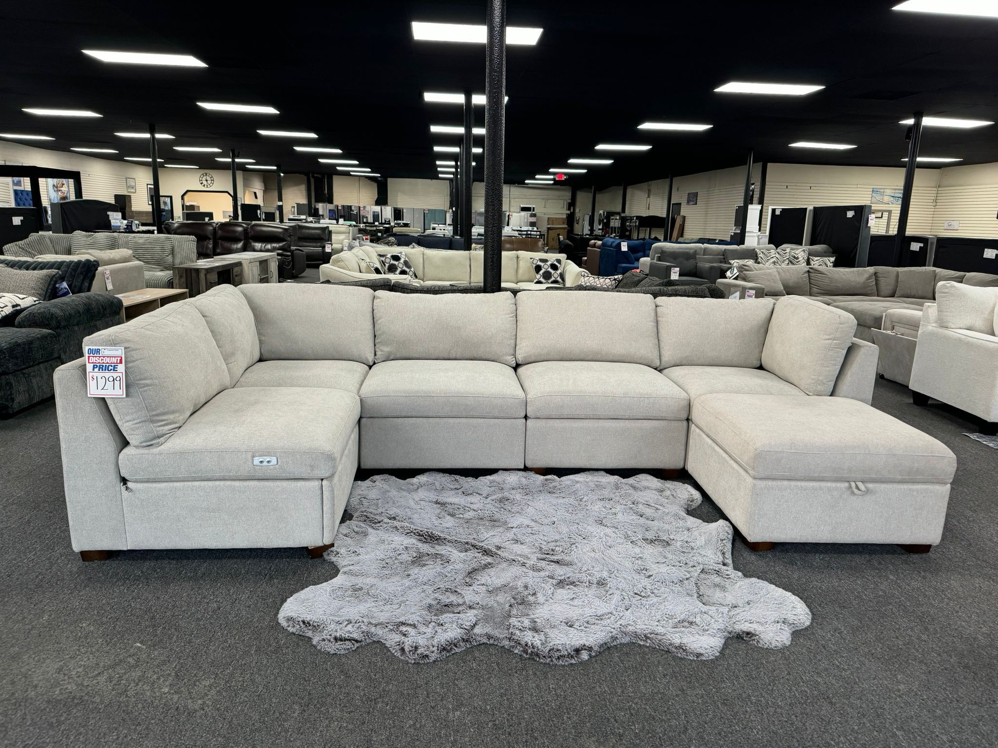 6pc Module Sectional. 🚚WE DELIVER🚚